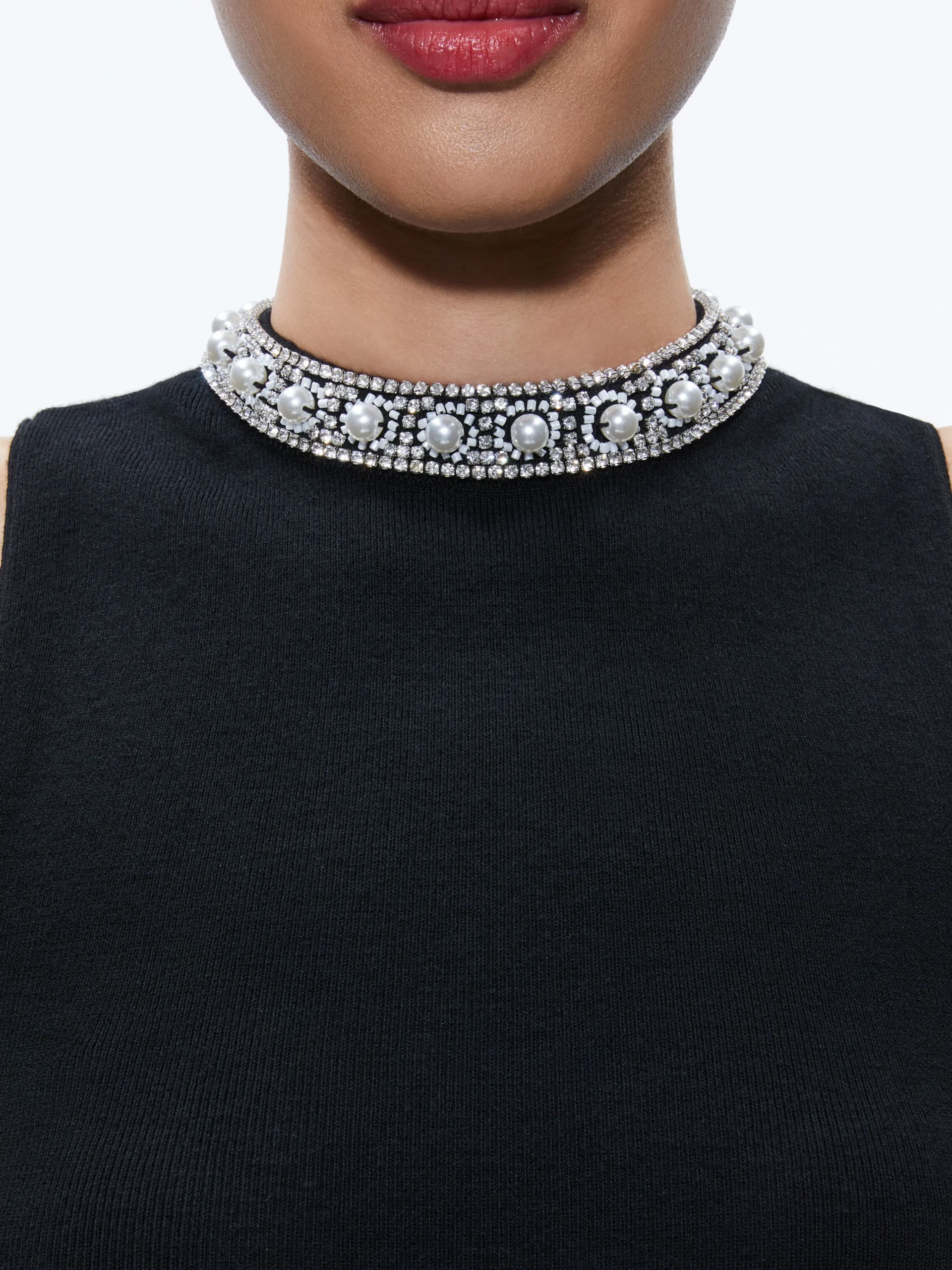 AMITY EMBELLISHED NECK CROPPED TANK