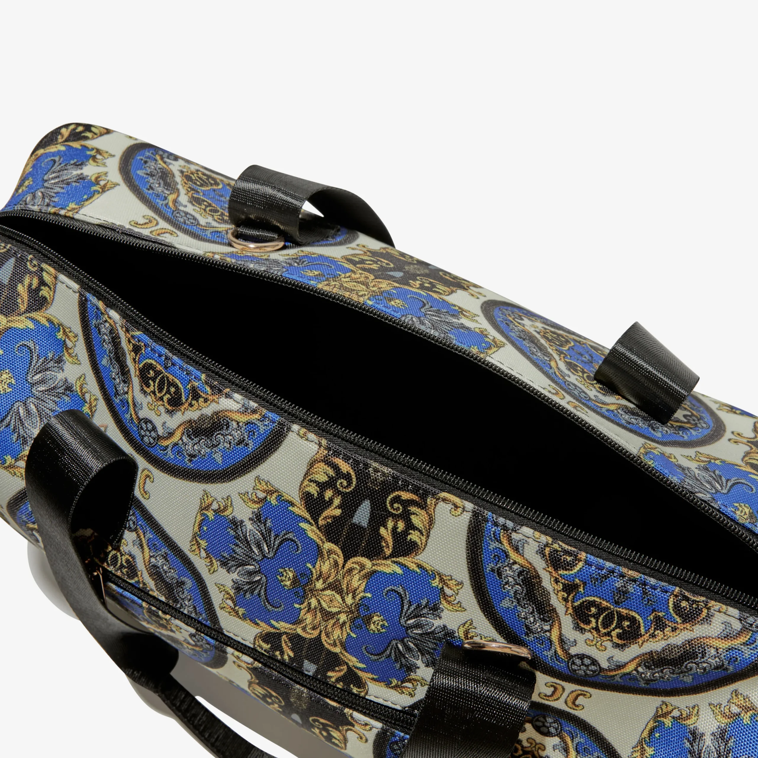 A+O X FABFITFUN DUFFLE BAG