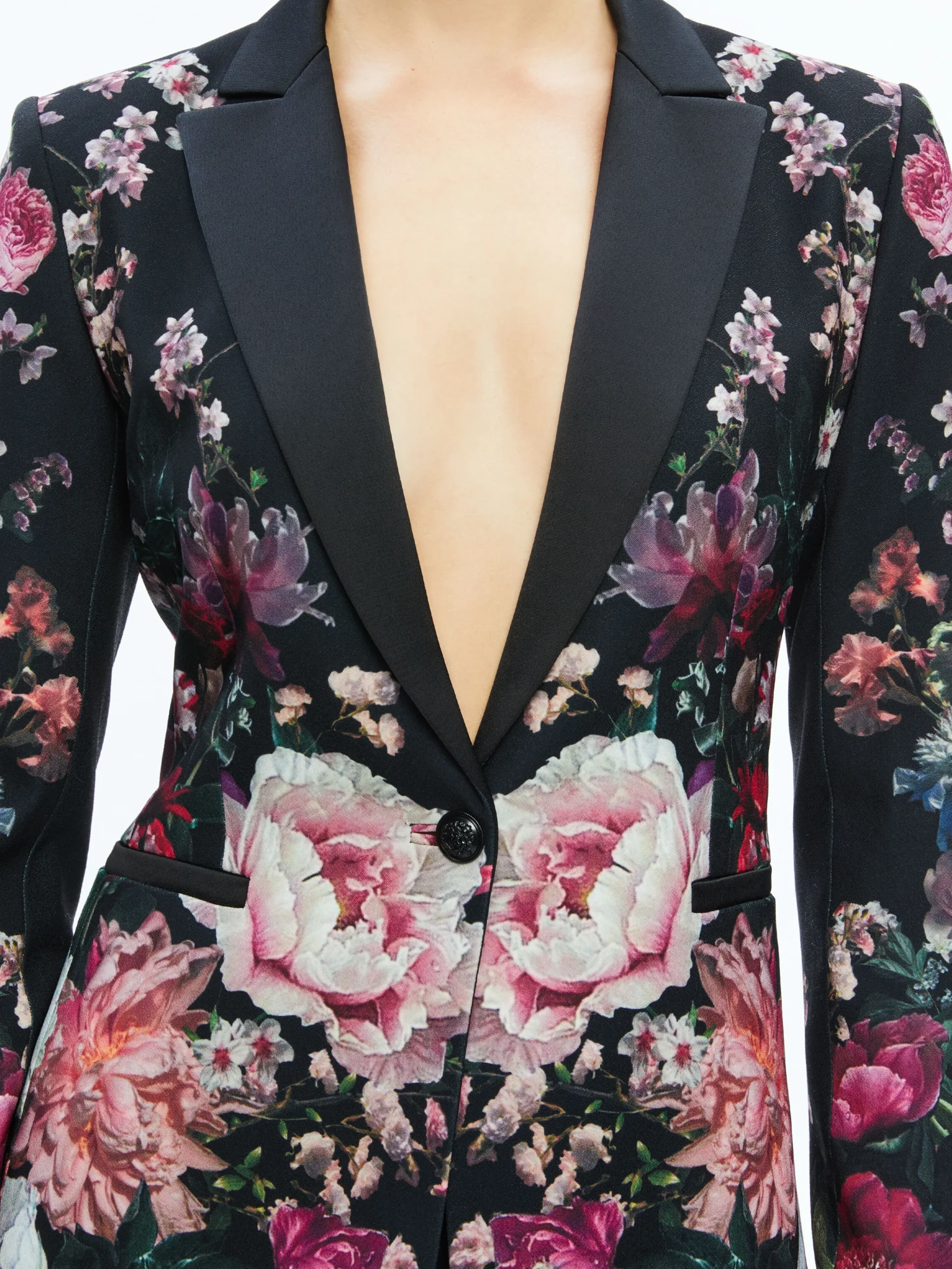 BREANN LONG FITTED BLAZER