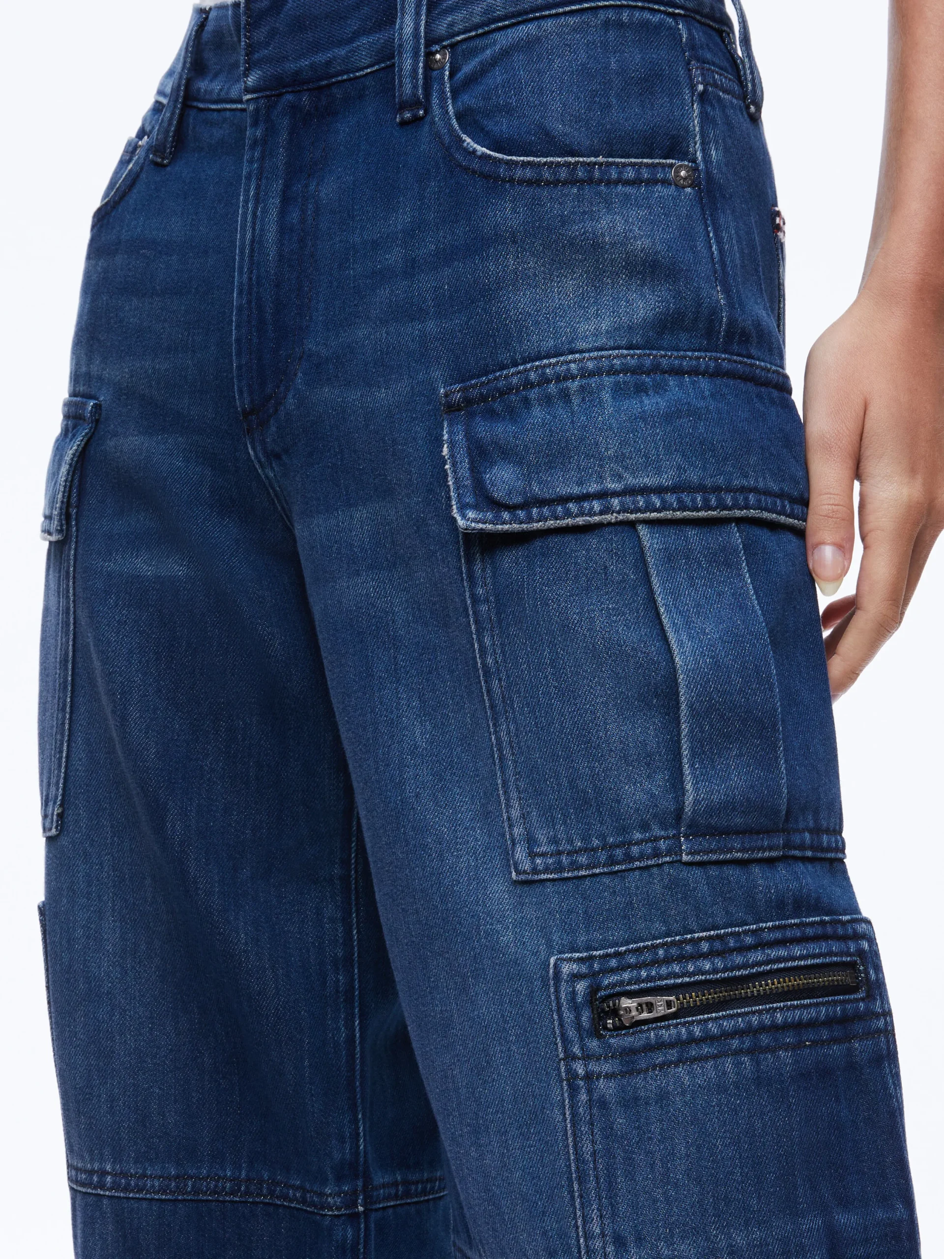 CAY BAGGY CARGO JEANS