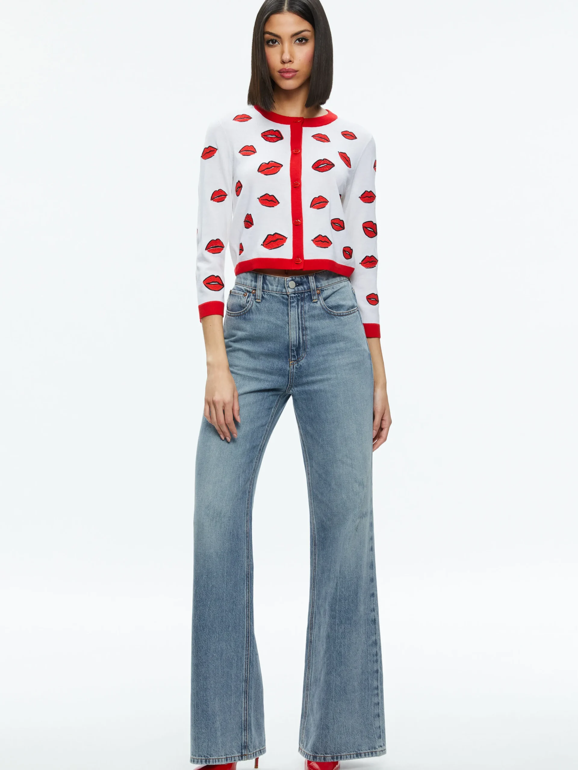 DARODA KISS CREWNECK CROPPED CARDIGAN