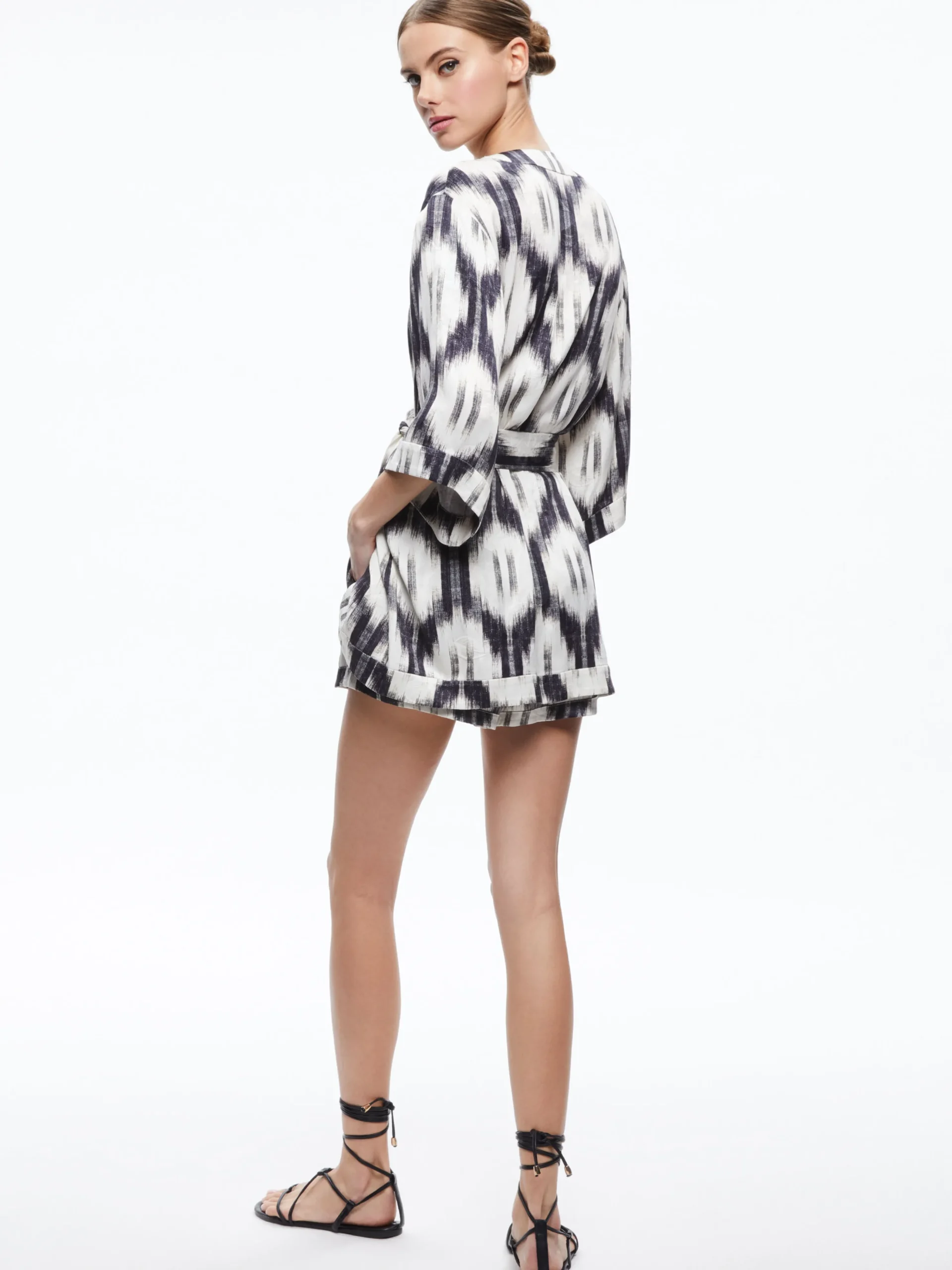 DOMINO KIMONO WITH TIE BELT