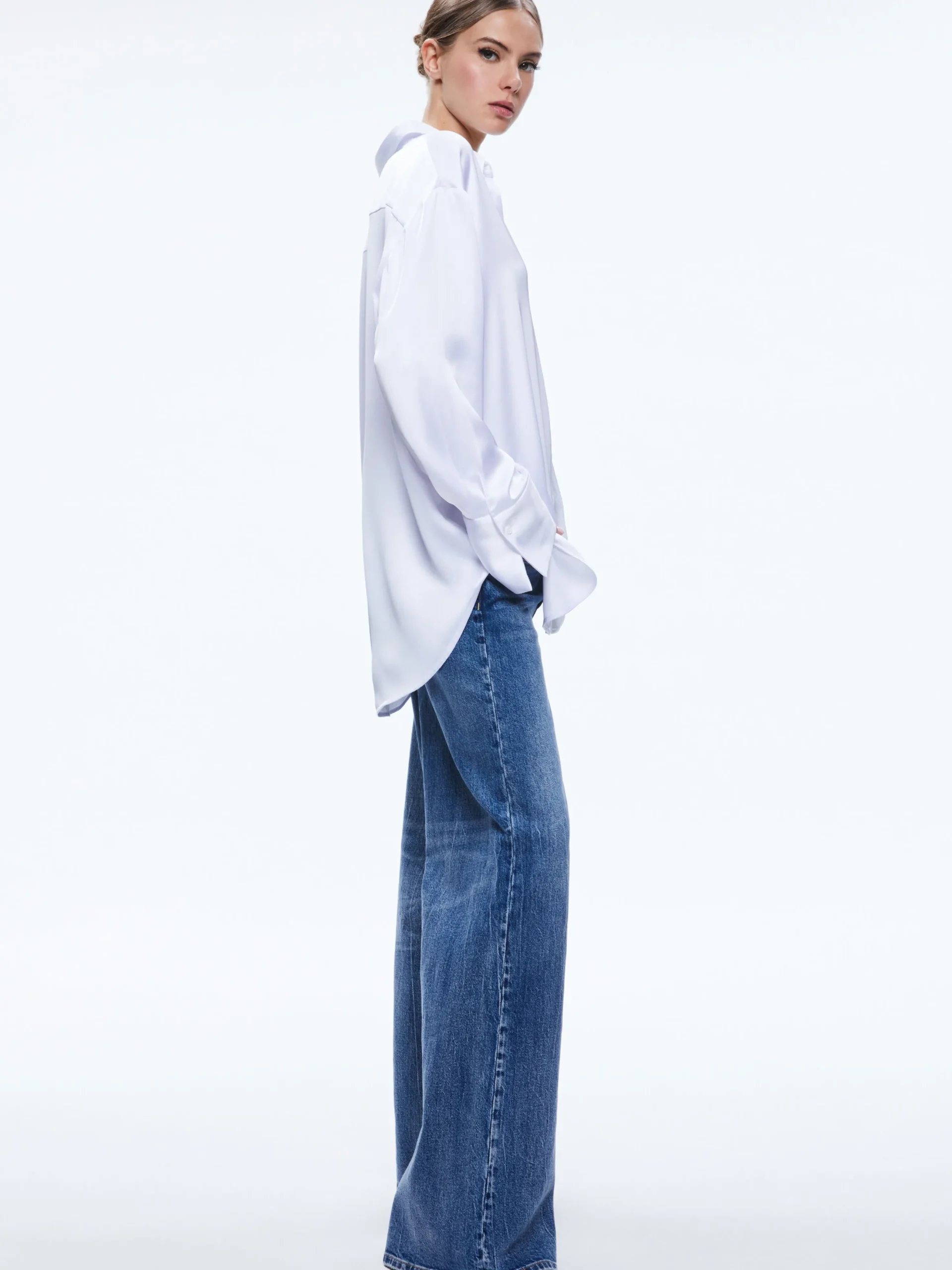 FINELY OVERSIZED BUTTON DOWN SHIRT