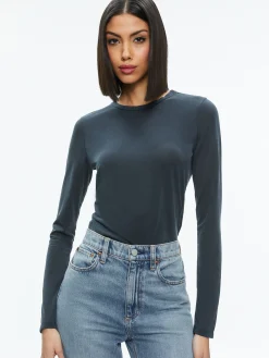 FITTED TEE