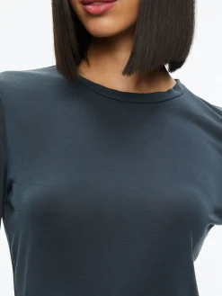 FITTED TEE
