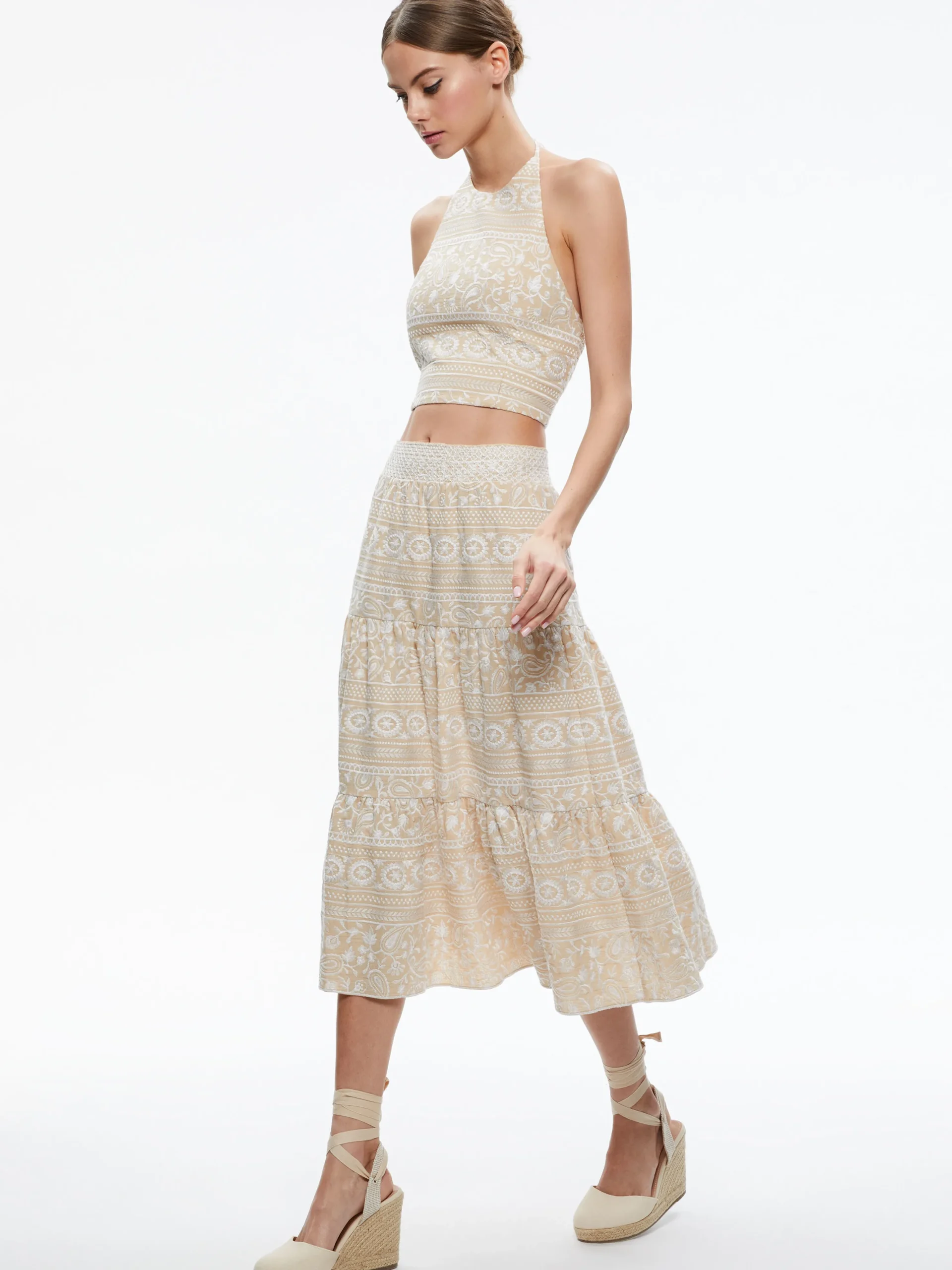 JAYMEE TIE NECK CROPPED HALTER TOP