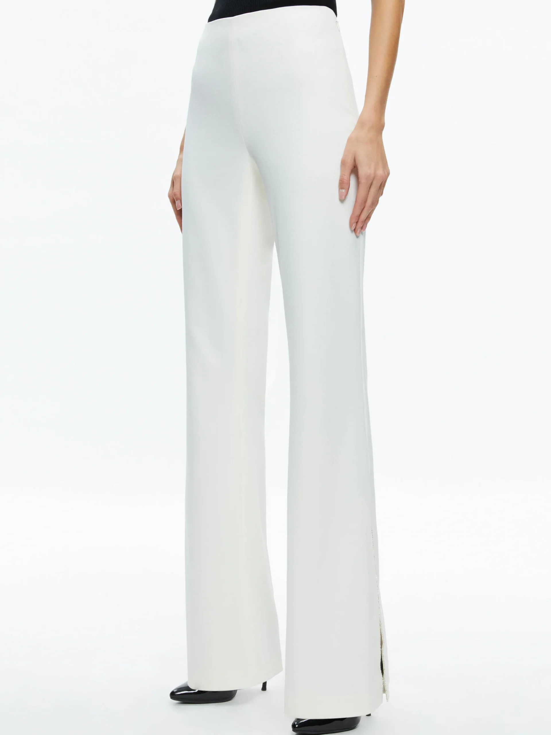 LARA SIDE SLIT PANT