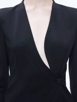 LUCIEN CURVED V-NECK FITTED BLAZER