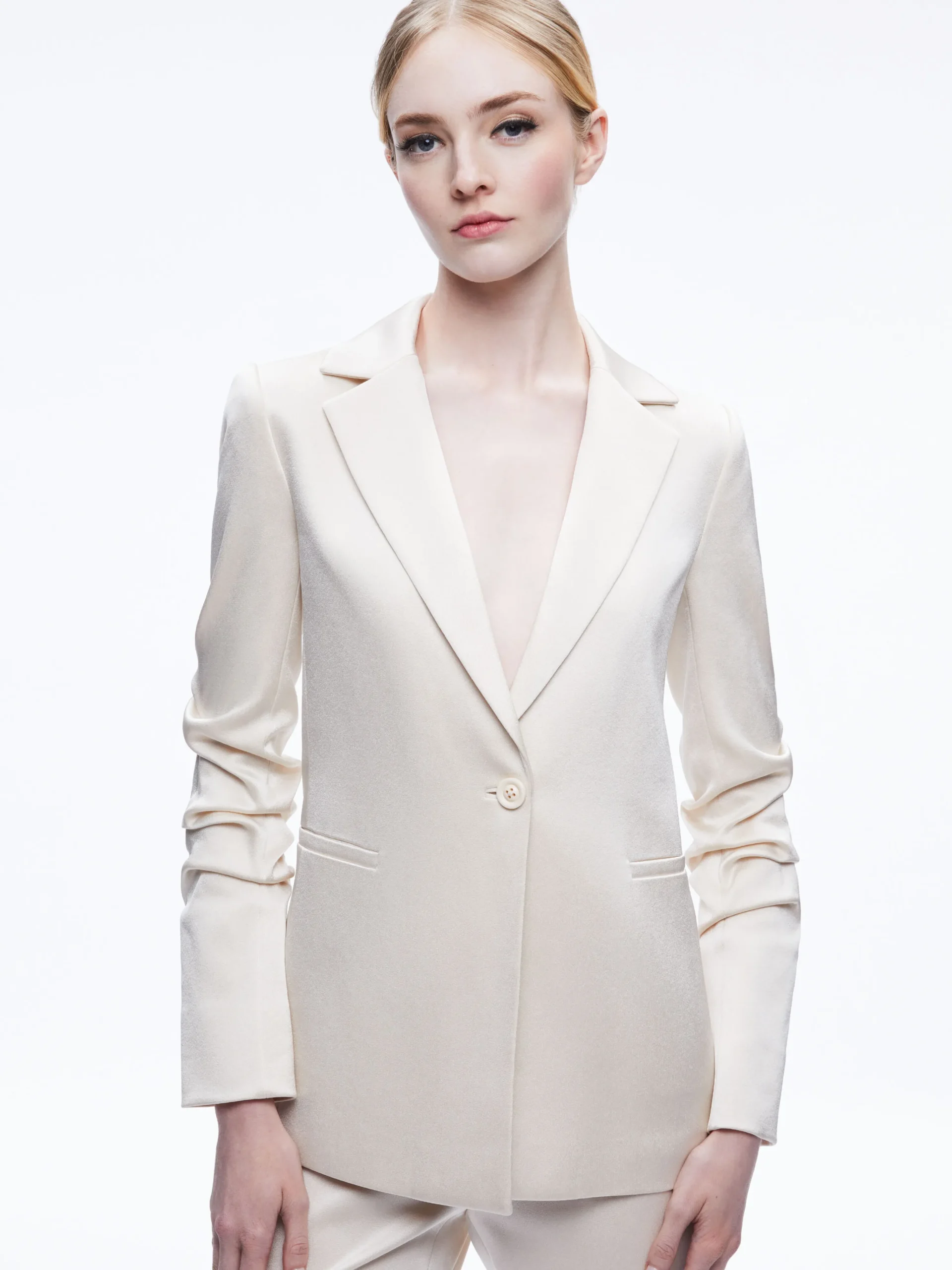 PAILEY FTTED NOTCH COLLAR BLAZER + JESSIE SLIM PANT