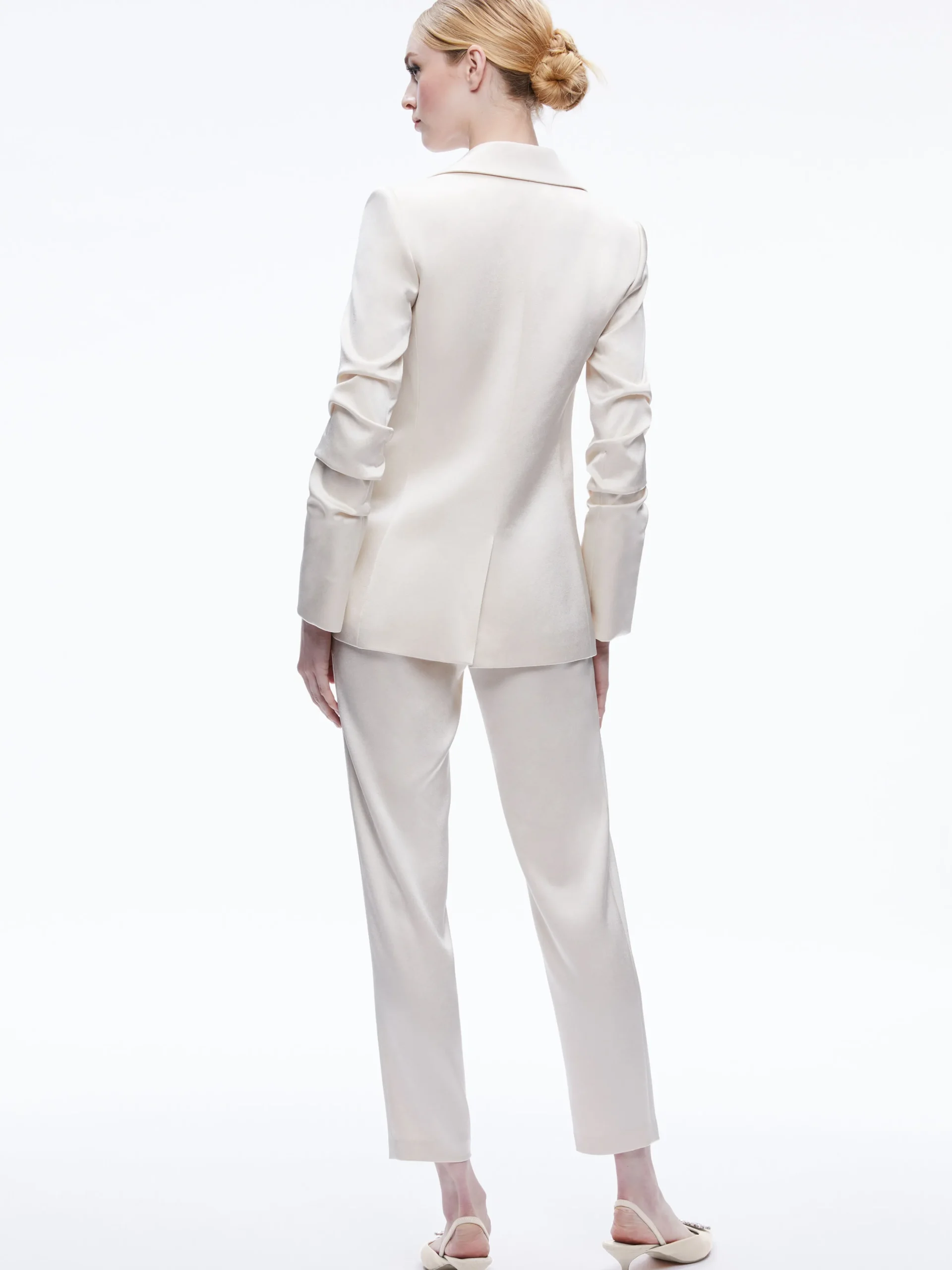 PAILEY FTTED NOTCH COLLAR BLAZER + JESSIE SLIM PANT