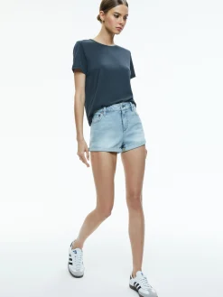 PERFECT TEE