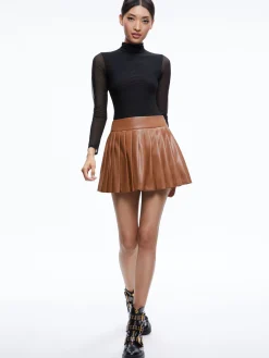 PURA VEGAN LEATHER PLEATED SKORT