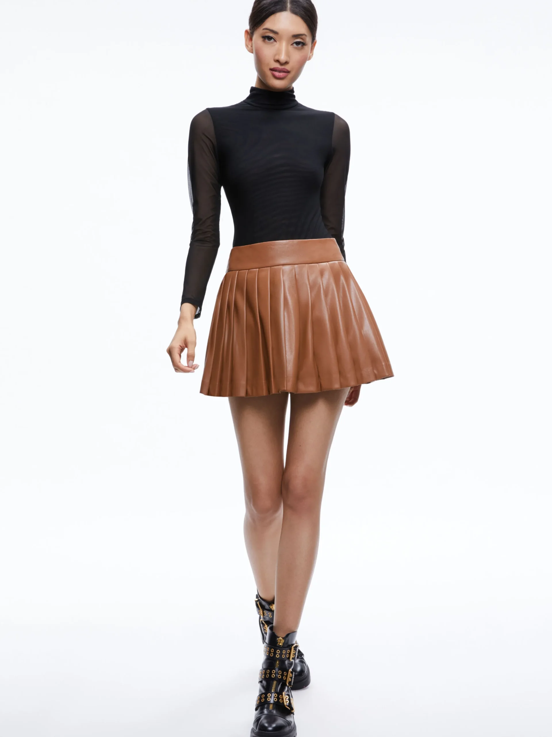 PURA VEGAN LEATHER PLEATED SKORT