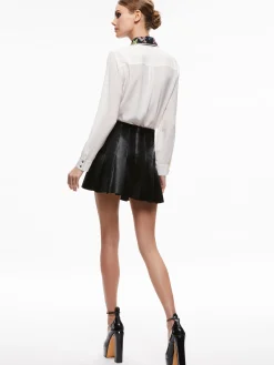 WILLA EMBROIDERED COLLAR PLACKET TOP